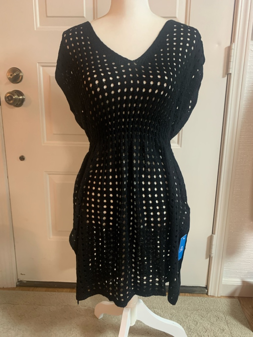 Cupshe Black Open-Weave V-Neck Swim Coverup